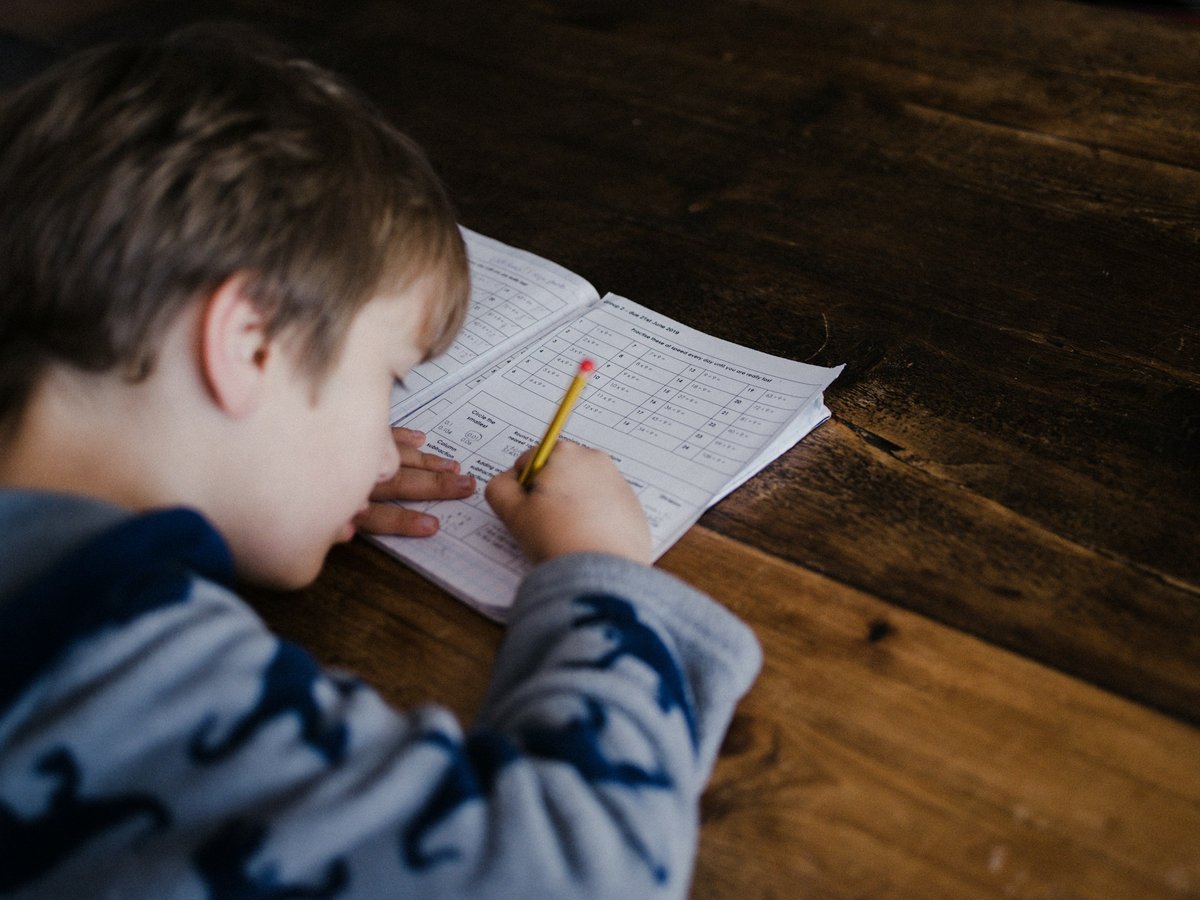 Child completing 11 plus preparation with Klasu tutor