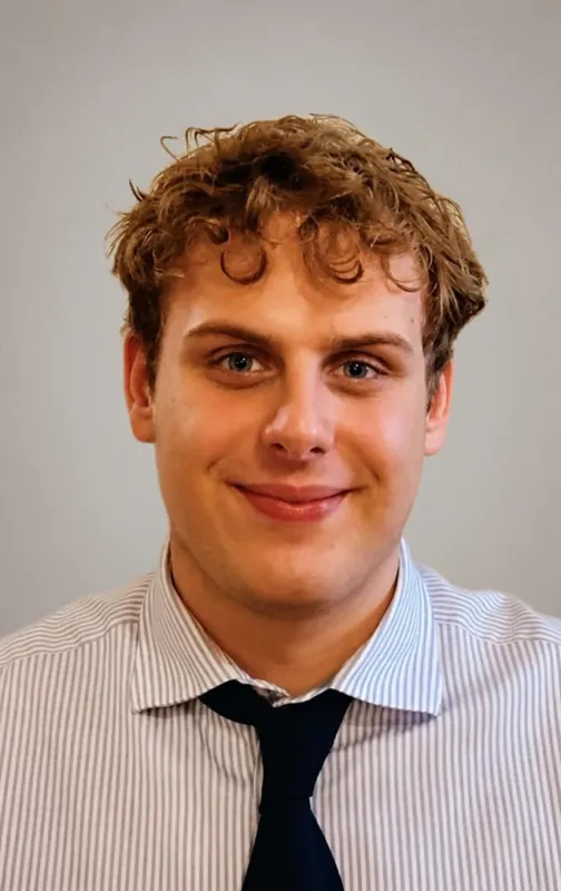 Benjamin F — Physics tutor