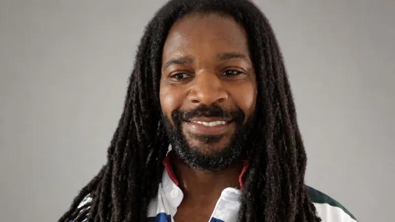 Desmond F — Politics tutor in Liverpool