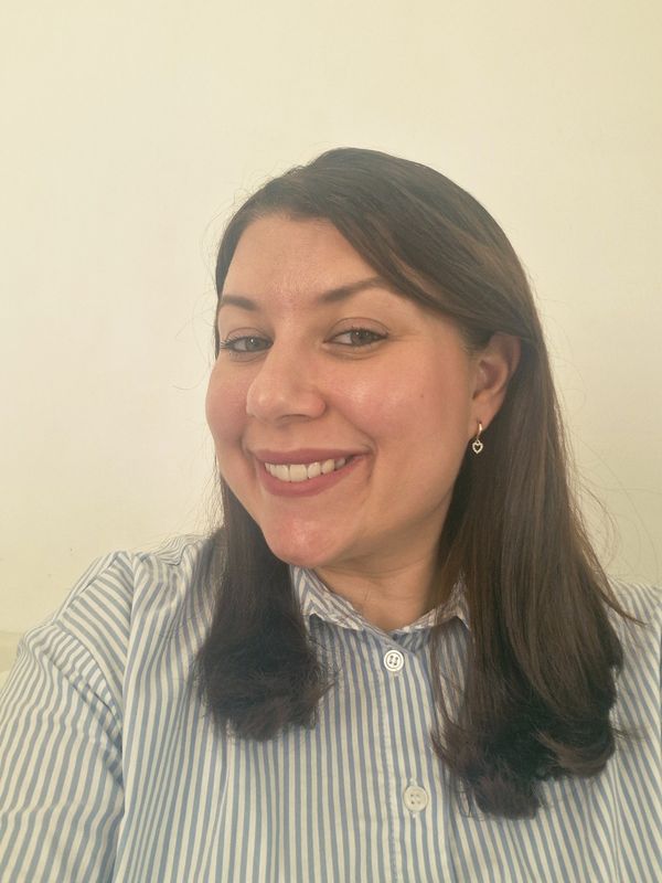 Donia T, UK tutor