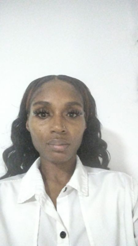 SHANTELE M