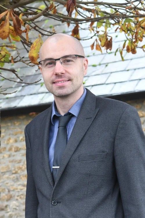 Antony N — iGCSE Physics tutor